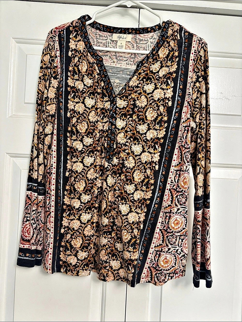 Style & Co Floral Blouse in Black & Brown Size Small Like New